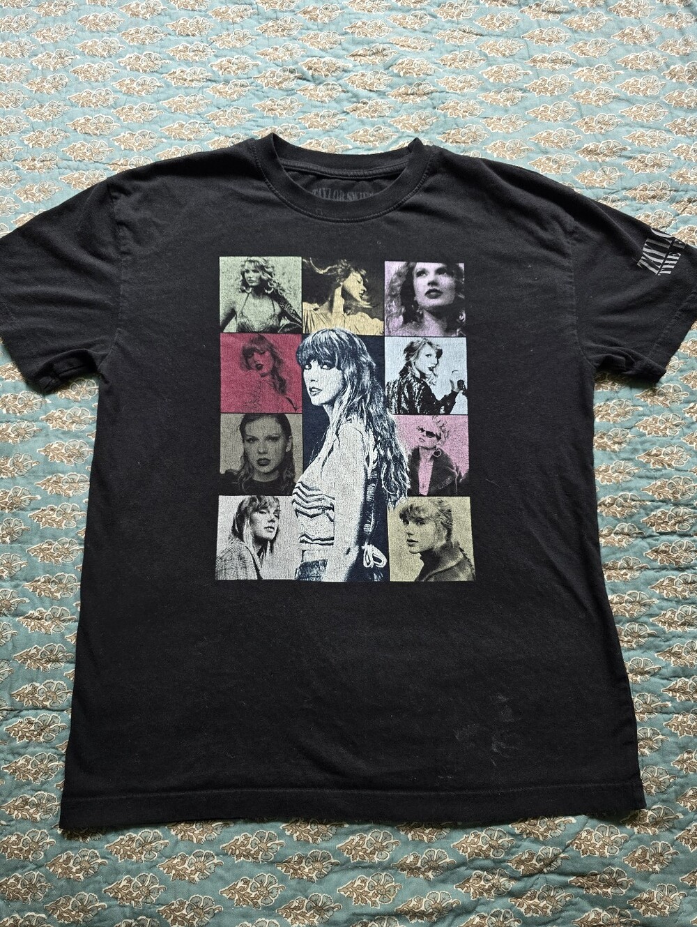 Taylor Swift The Eras Tour Cotton Graphic Tee Women's Size Small